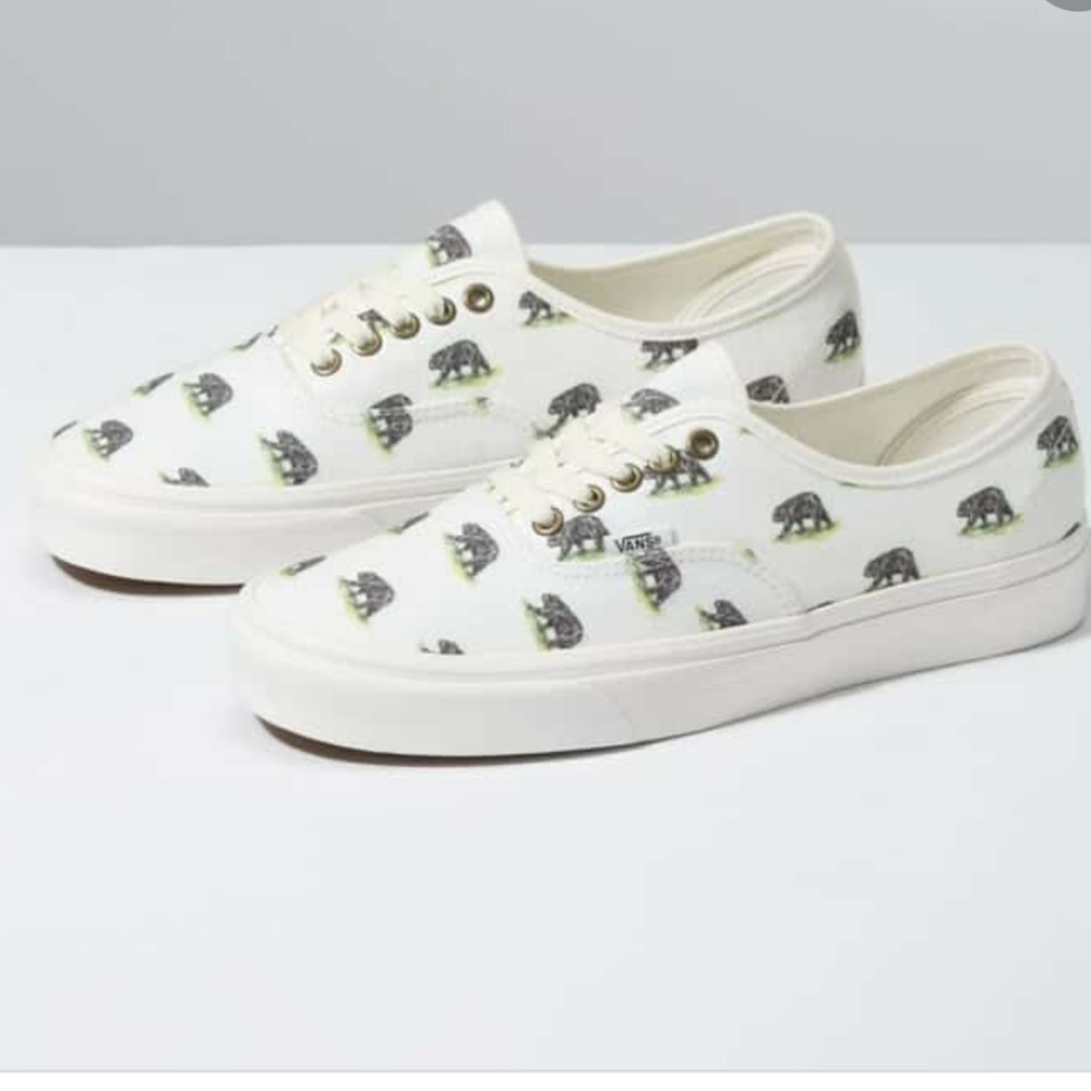 Vans Authentic‎ Outdoors Blanc de Blanc Bear Print Sneakers Size 9 Men - Picture 2 of 11